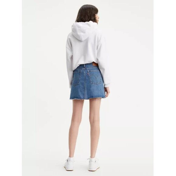 Levi's Button Front Mini Skirt - Picture 3 of 12